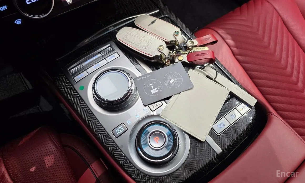 Фото 9 - Genesis G80