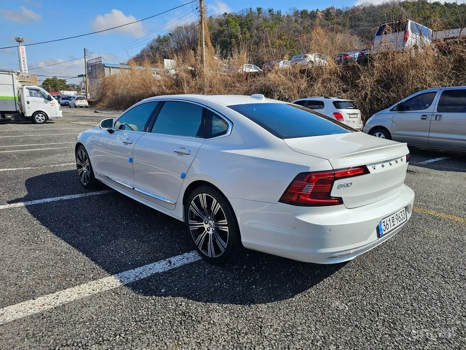 Фото 5 - Volvo S90