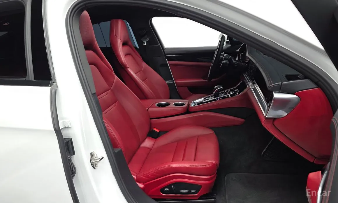 Фото 11 - Porsche Panamera