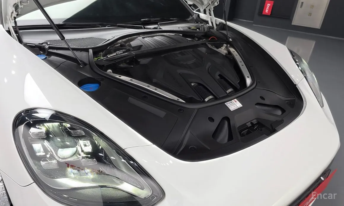 Фото 6 - Porsche Panamera