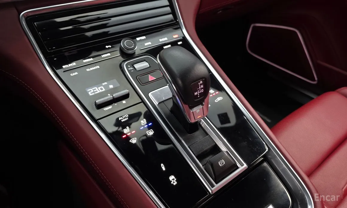 Фото 9 - Porsche Panamera