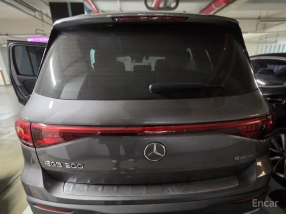 Фото 2 - Mercedes-Benz EQB