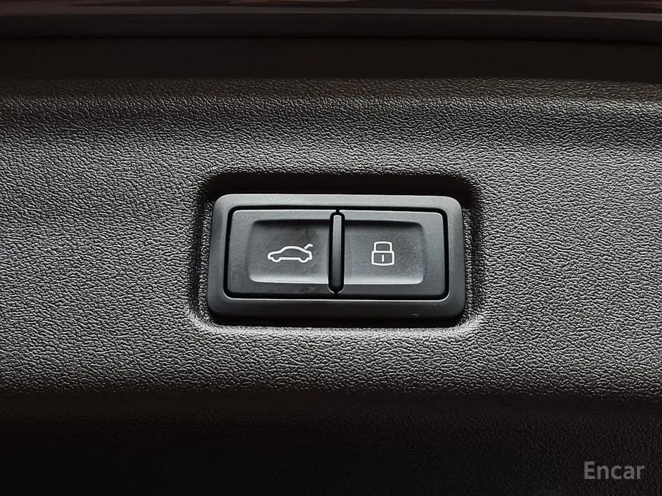 Фото 15 - Audi Q6 e-tron