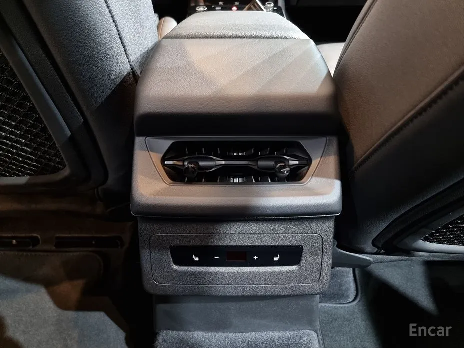 Фото 20 - Audi Q6 e-tron