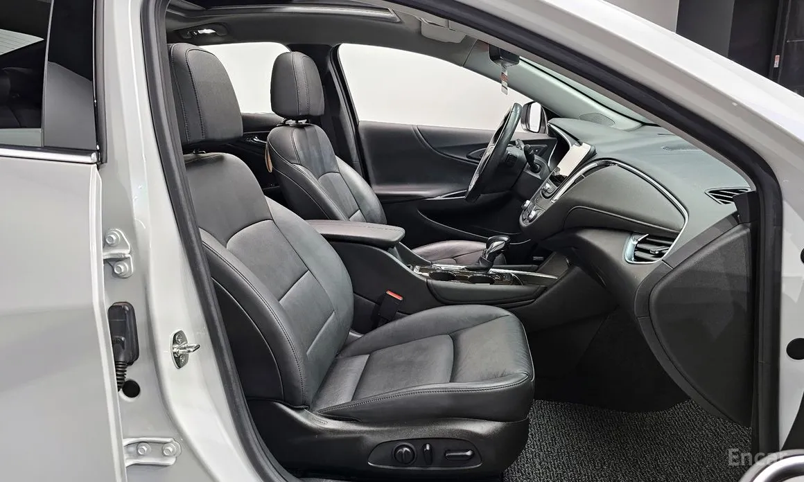 Фото 10 - Chevrolet Malibu