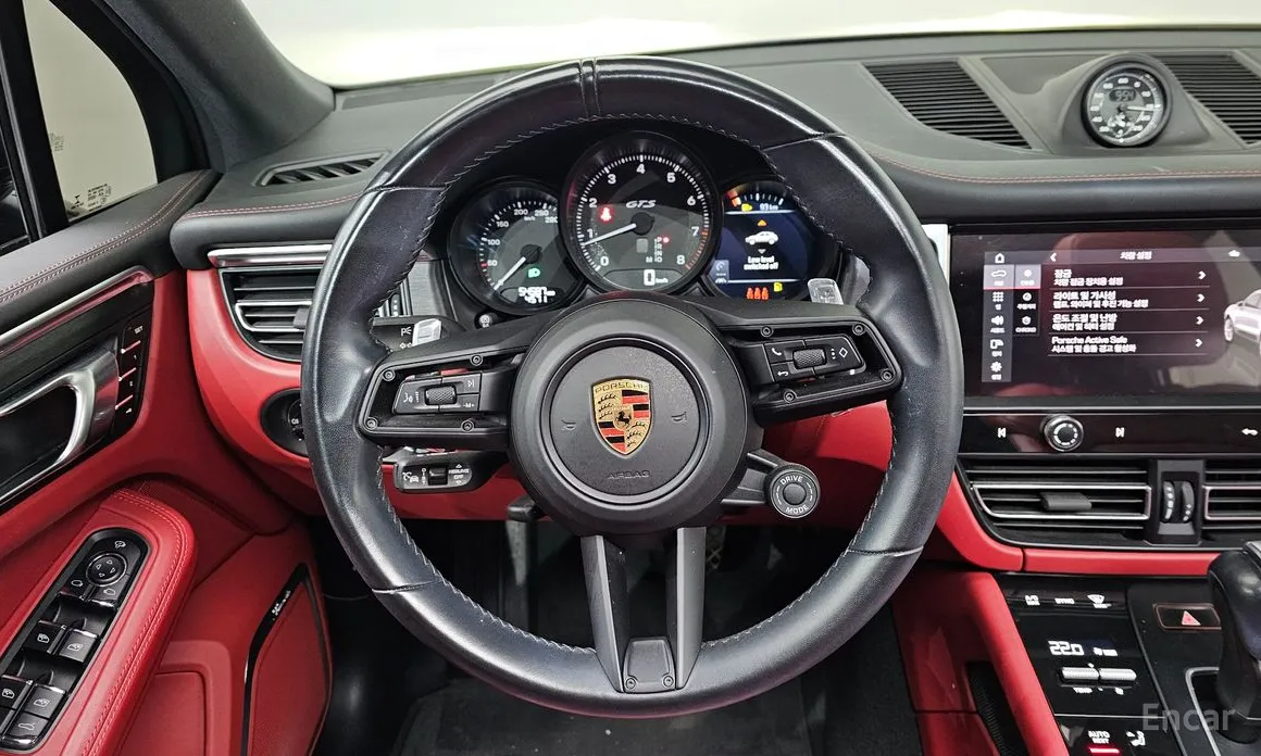 Фото 13 - Porsche Macan