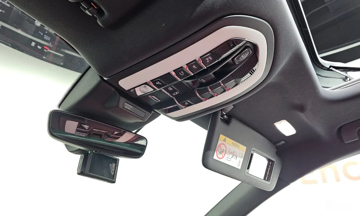 Фото 14 - Porsche Macan