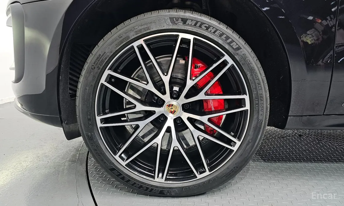 Фото 5 - Porsche Macan