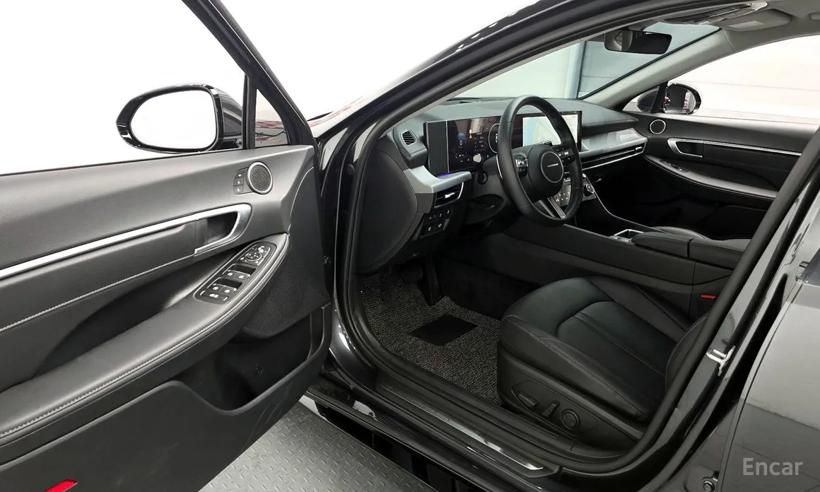 Фото 10 - Hyundai Sonata