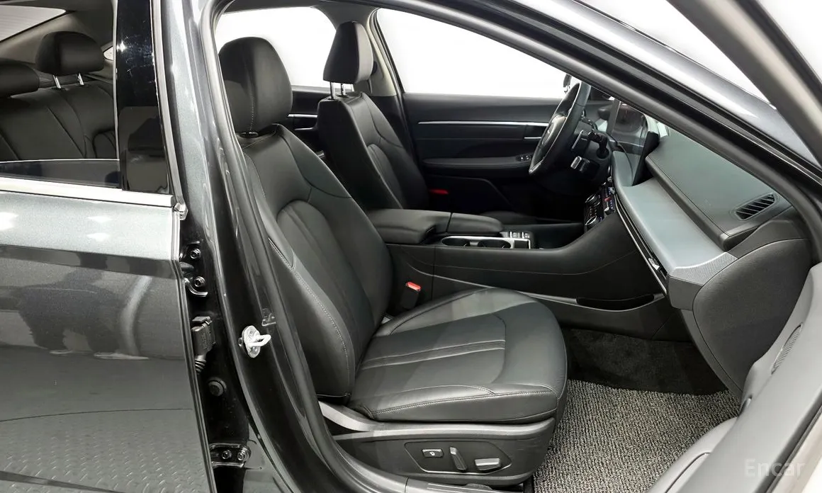 Фото 11 - Hyundai Sonata