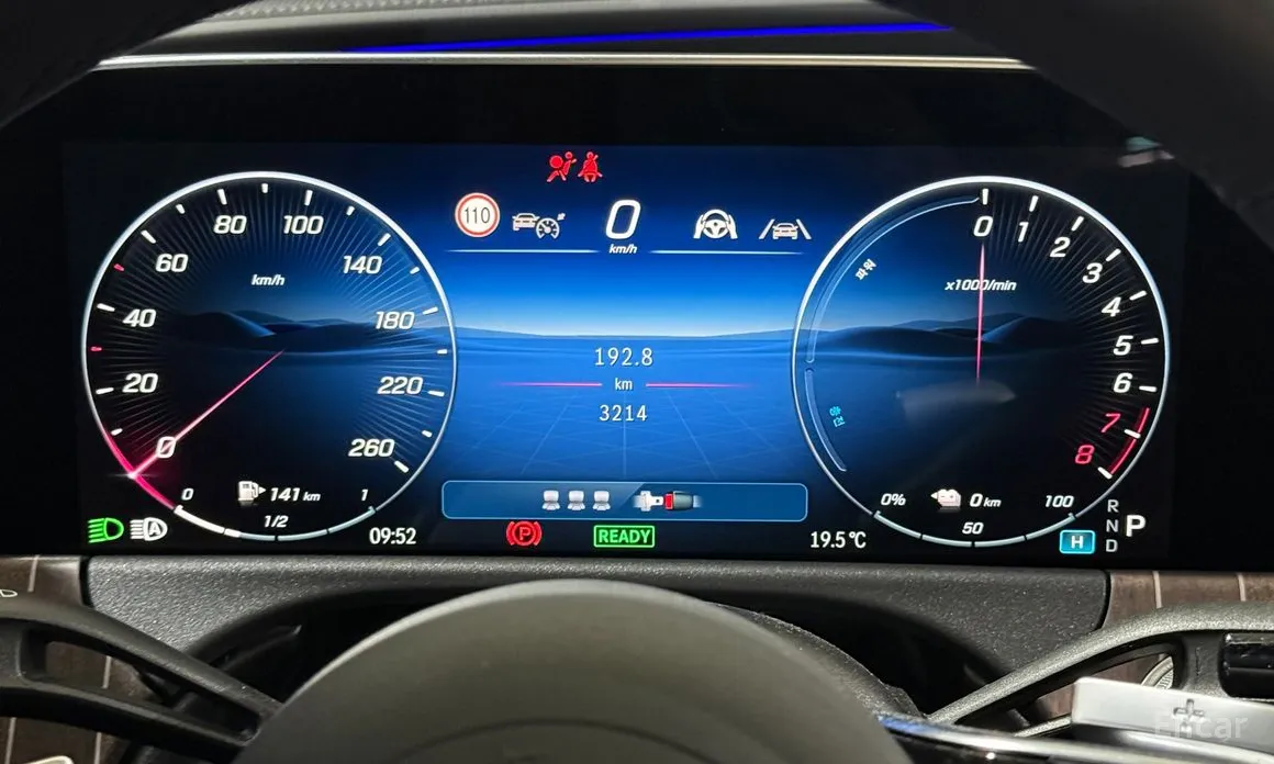 Фото 16 - Mercedes-Benz E-Class