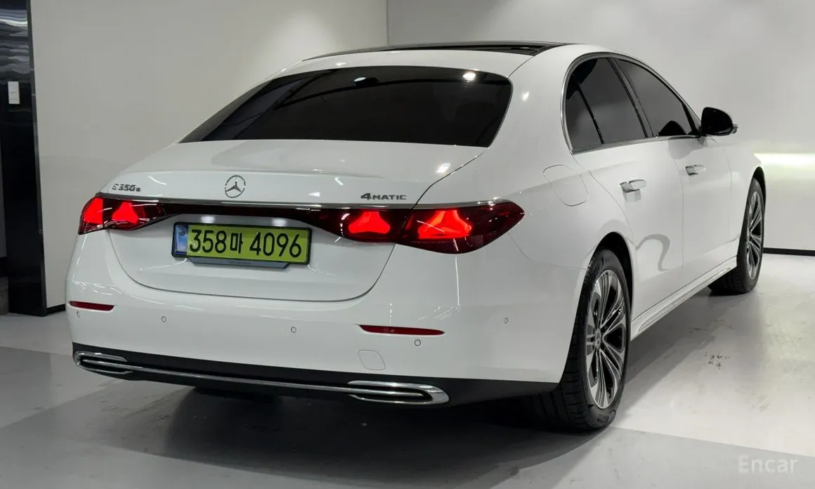 Фото 3 - Mercedes-Benz E-Class