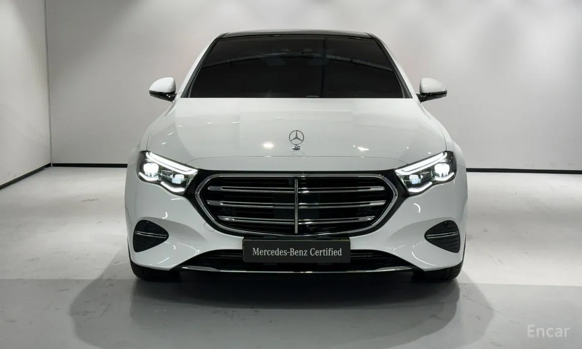 Фото 6 - Mercedes-Benz E-Class