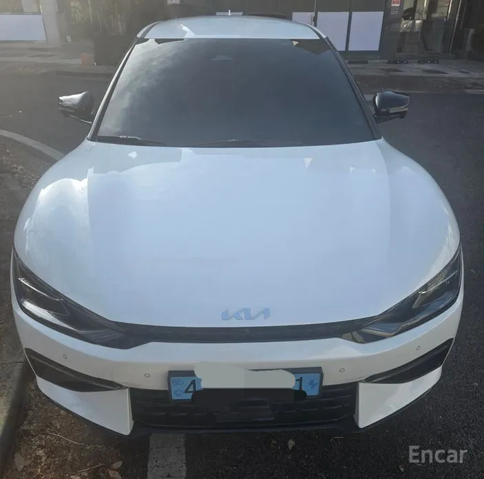 Фото 3 - Kia EV6