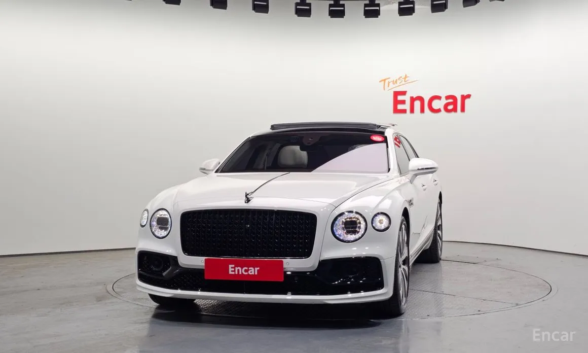 Фото 3 - Bentley Flying Spur