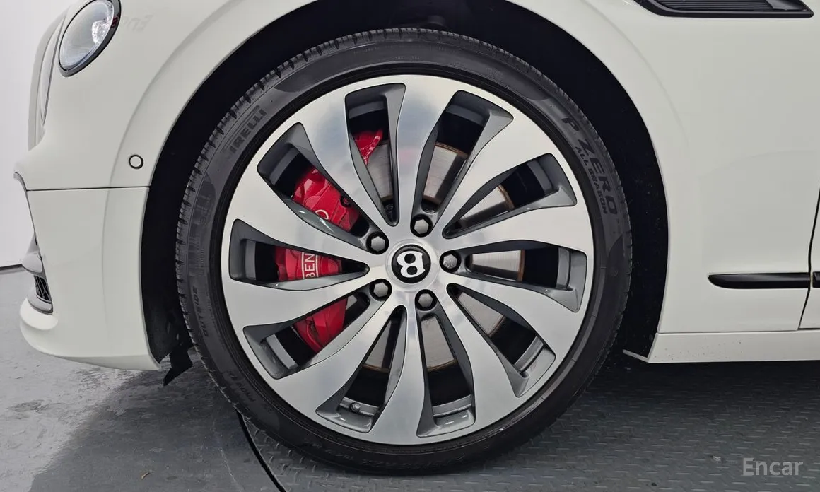 Фото 5 - Bentley Flying Spur