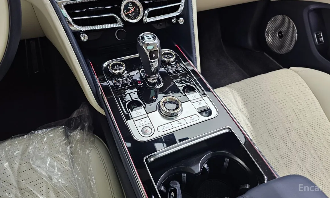 Фото 9 - Bentley Flying Spur