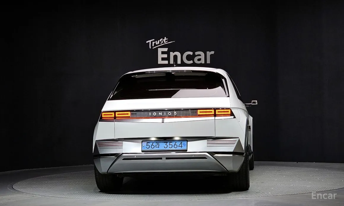 Photo 4 - Hyundai Ioniq 5