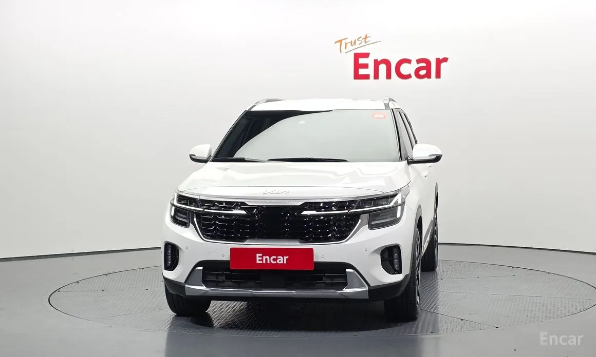 Фото 3 - Kia Seltos