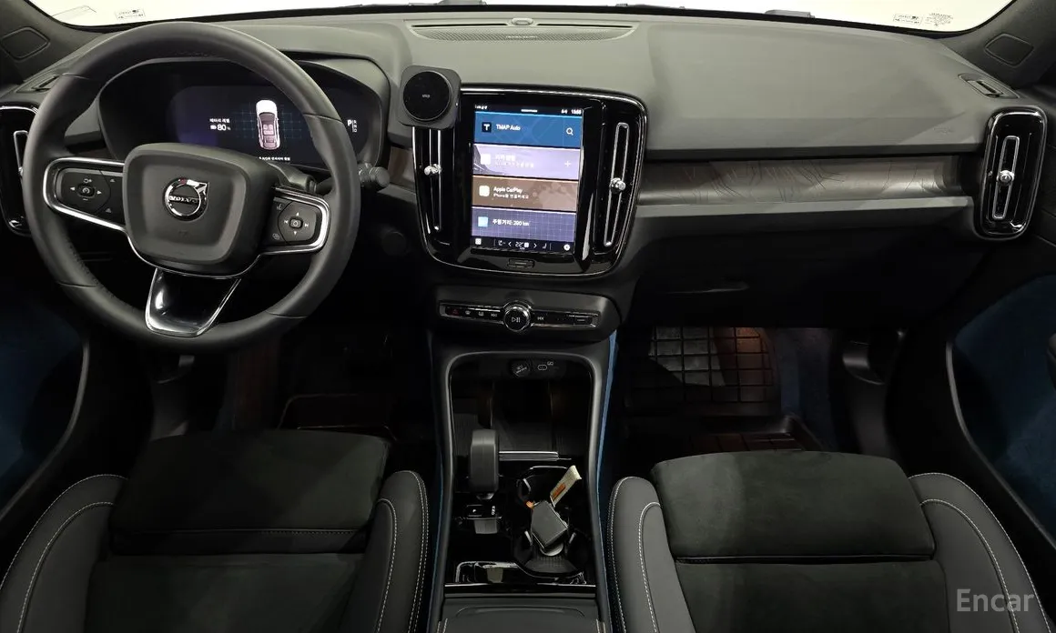 Фото 7 - Volvo C40