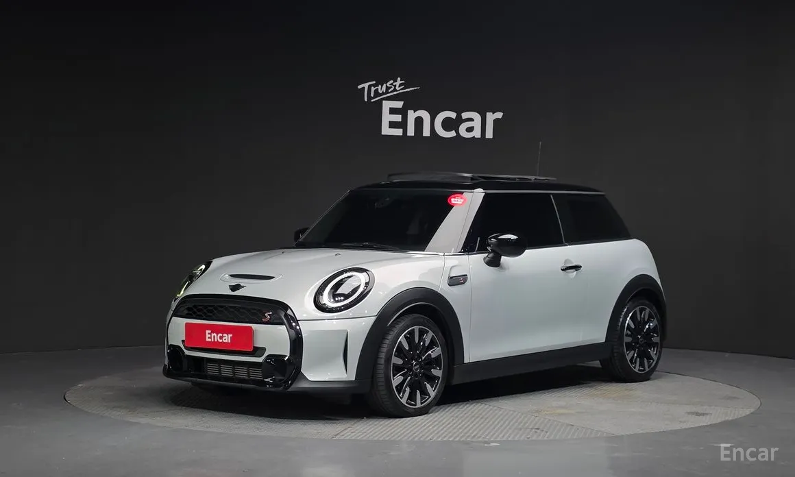 Фото 1 - Mini Cooper