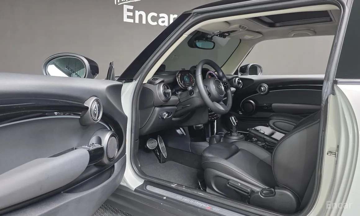 Фото 13 - Mini Cooper