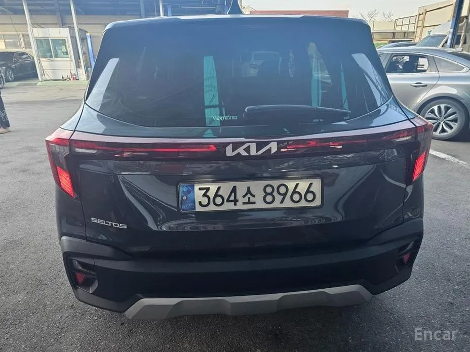 Фото 2 - Kia Seltos