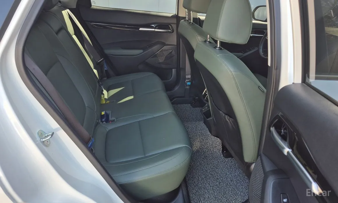 Фото 17 - Kia Seltos