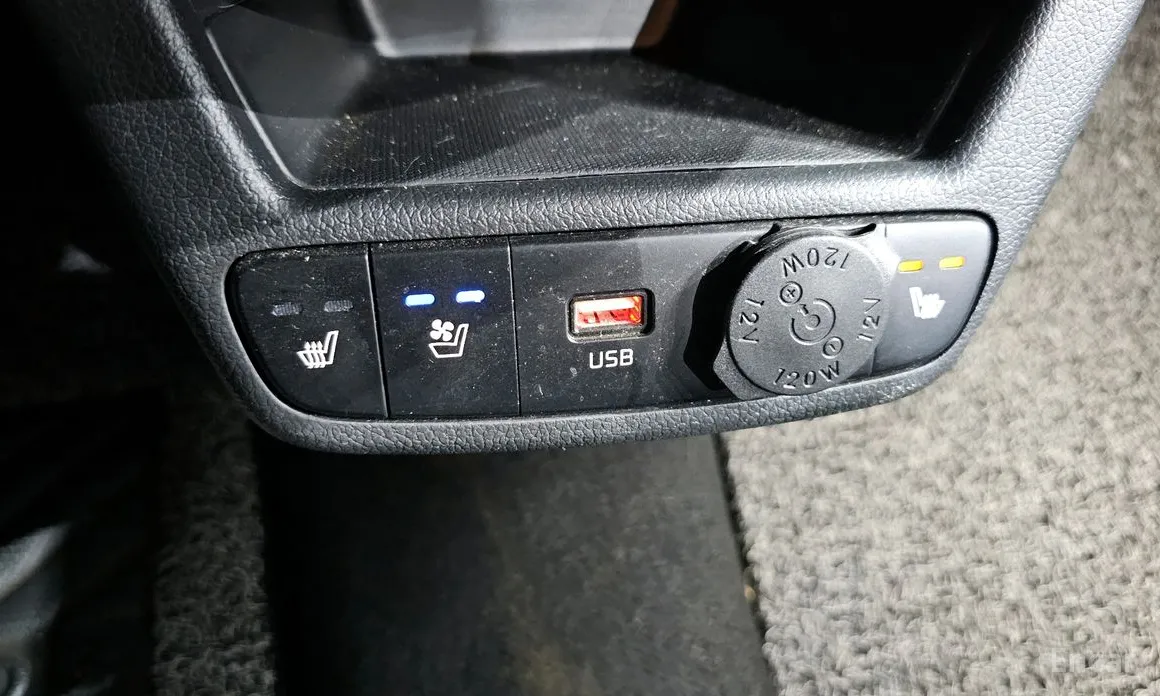 Фото 18 - Kia Ray