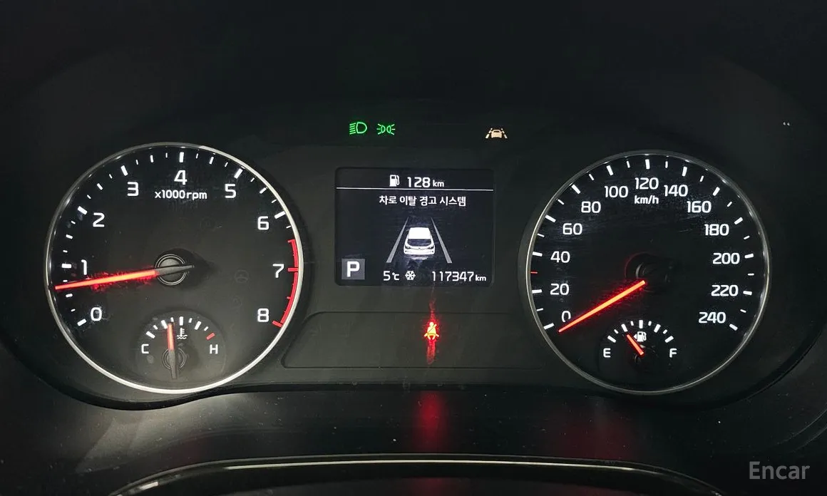 Фото 8 - Kia Seltos