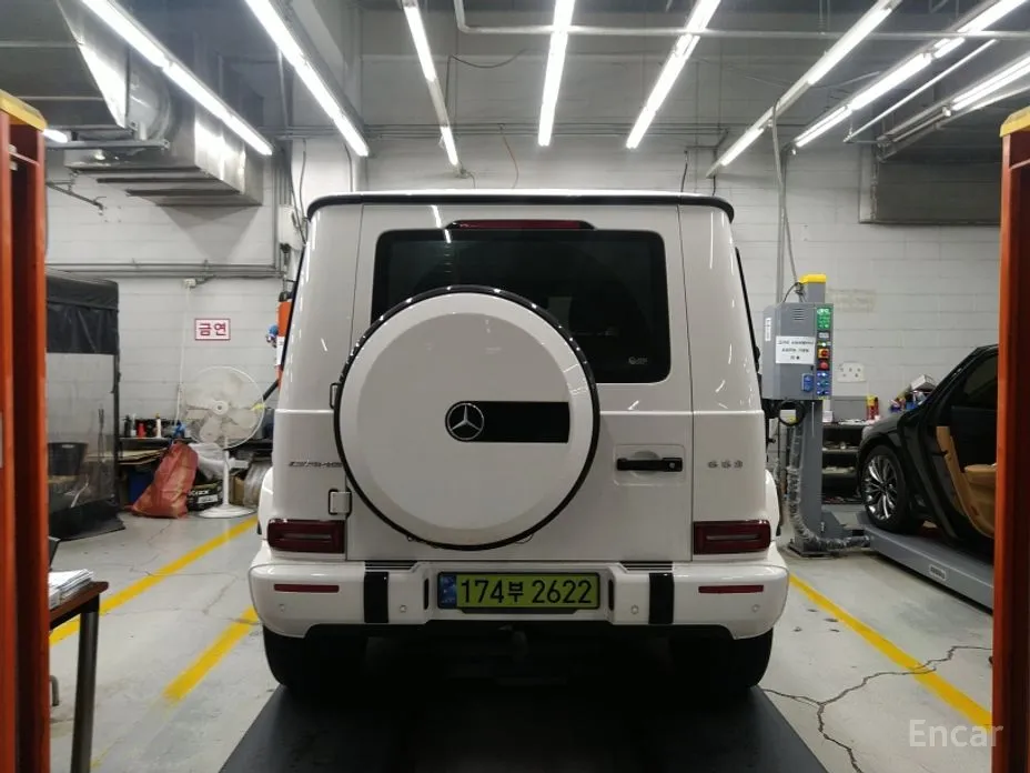 Photo 3 - Mercedes-Benz G-Class