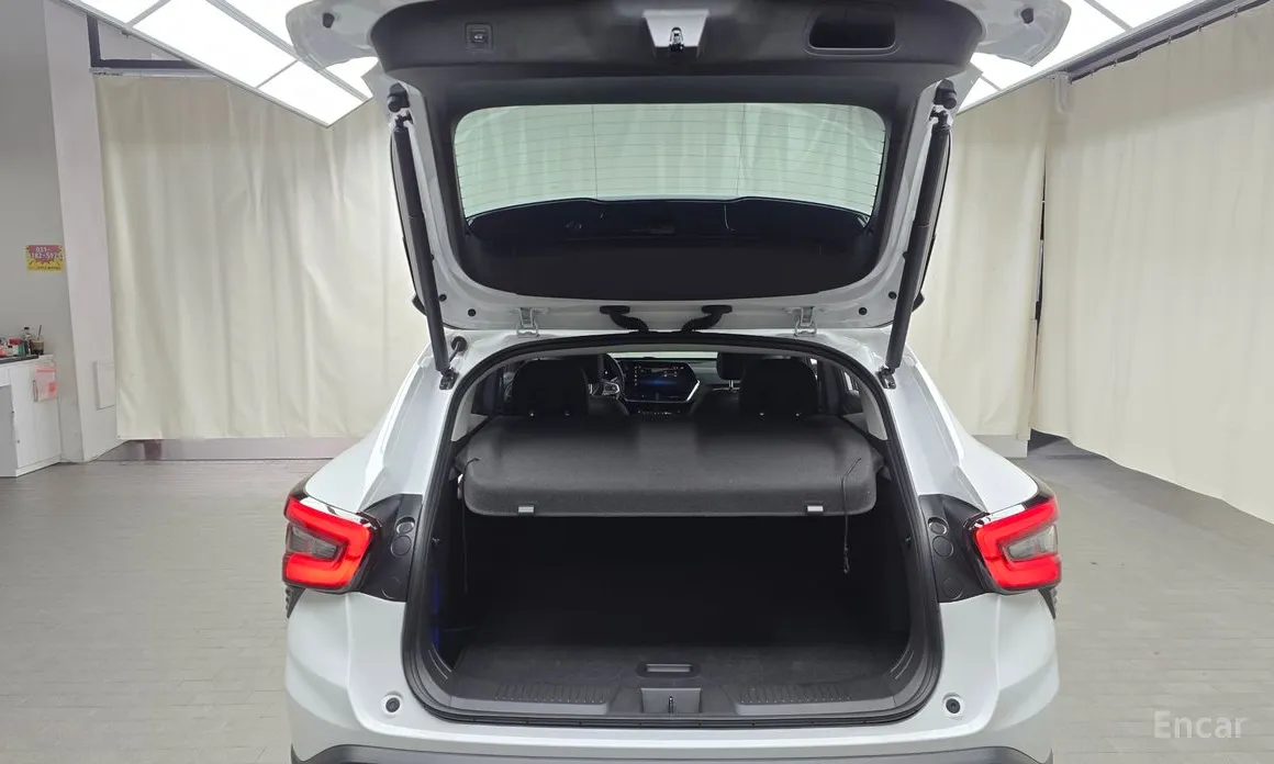 Photo 20 - Chevrolet Trax