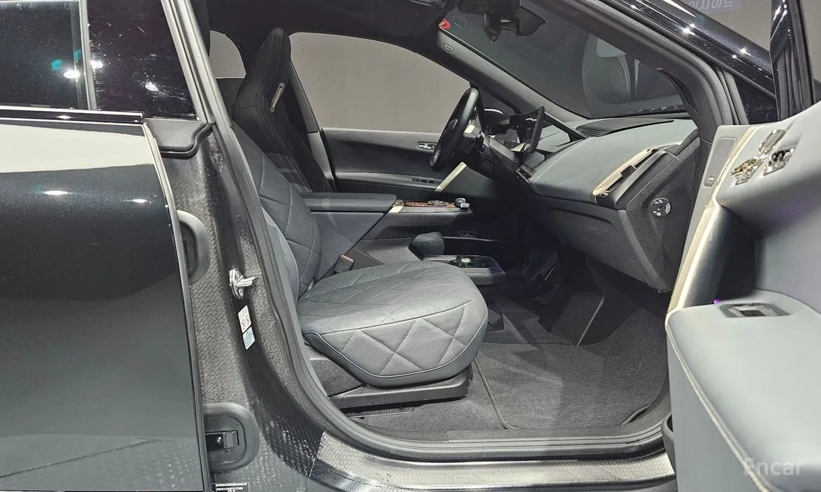 Фото 11 - BMW iX