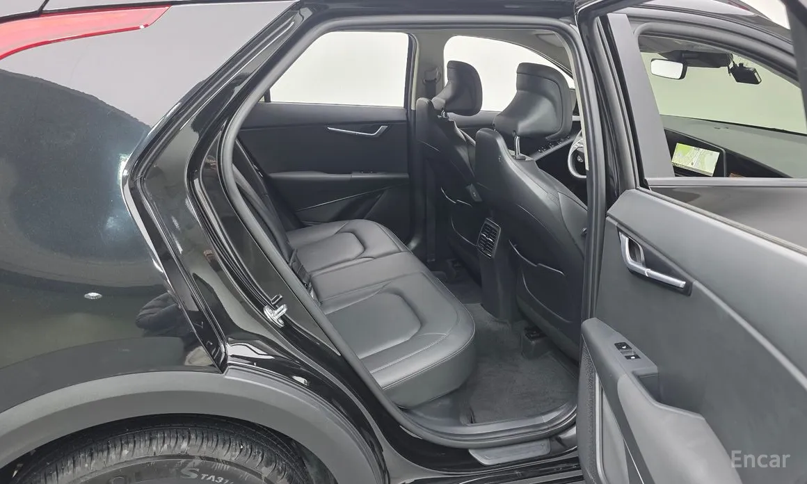 Фото 12 - Kia Niro