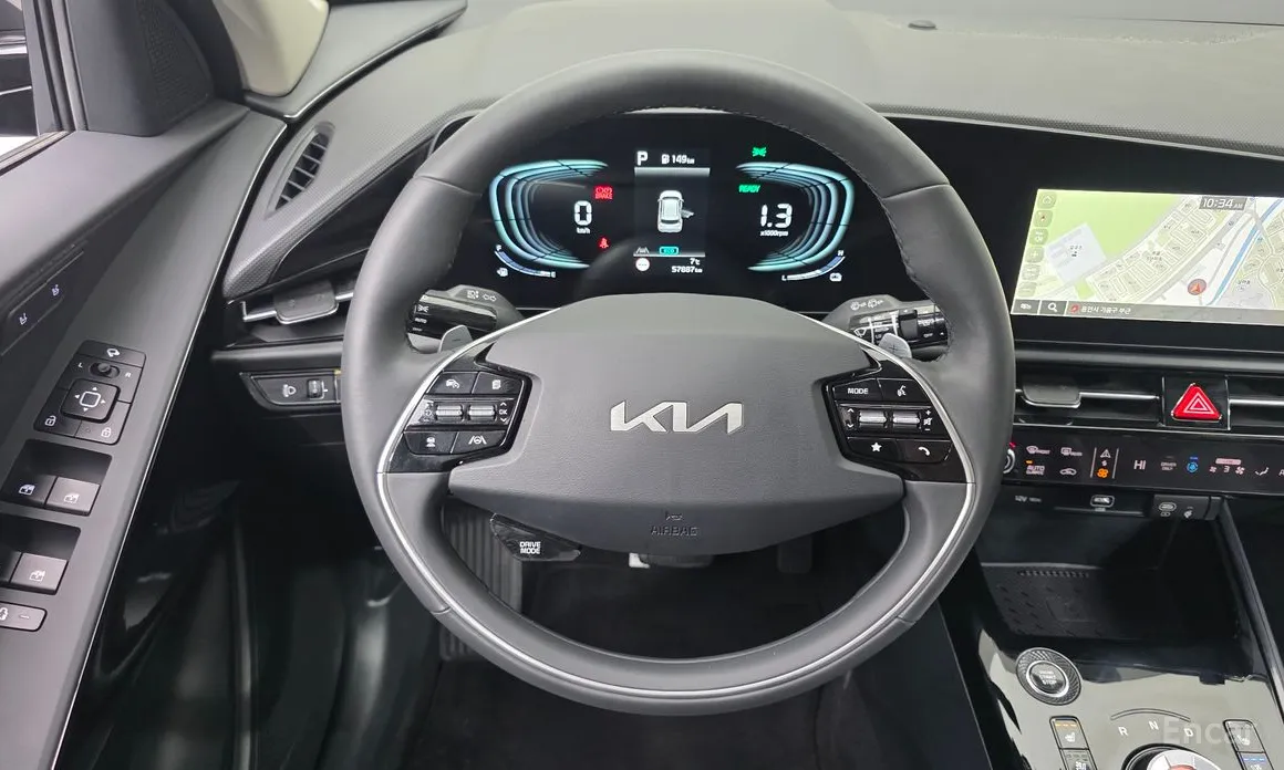 Фото 13 - Kia Niro