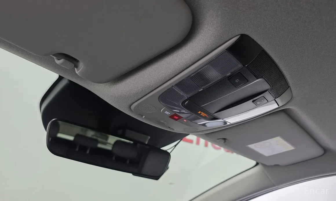 Фото 18 - Kia Niro