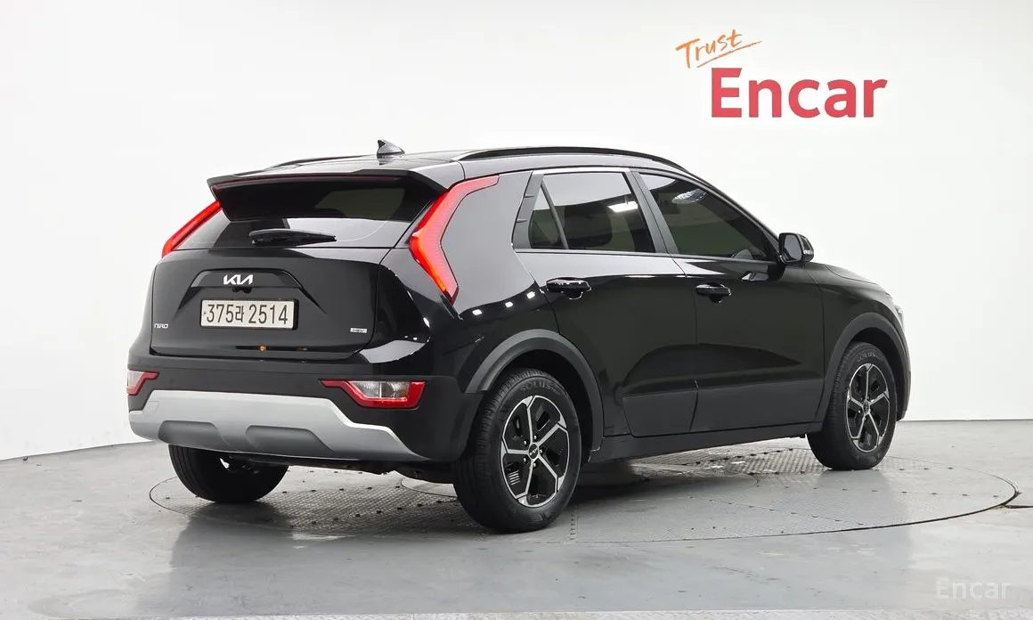 Фото 2 - Kia Niro