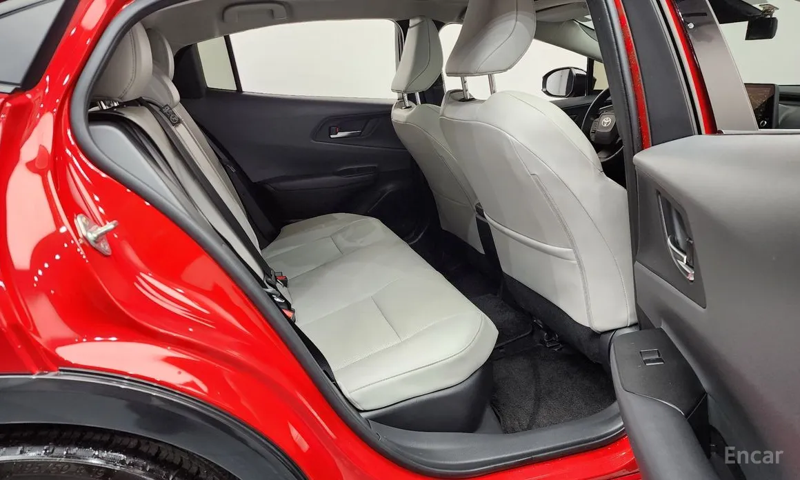 Фото 12 - Toyota Prius