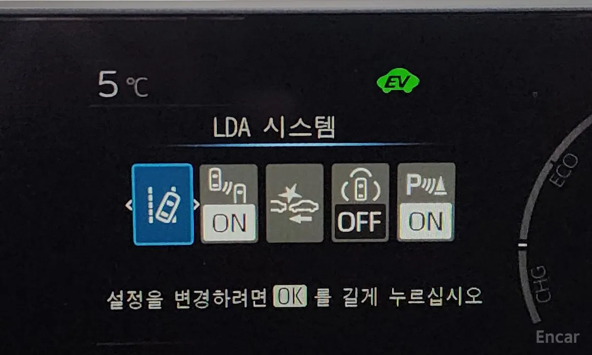 Фото 18 - Toyota Prius