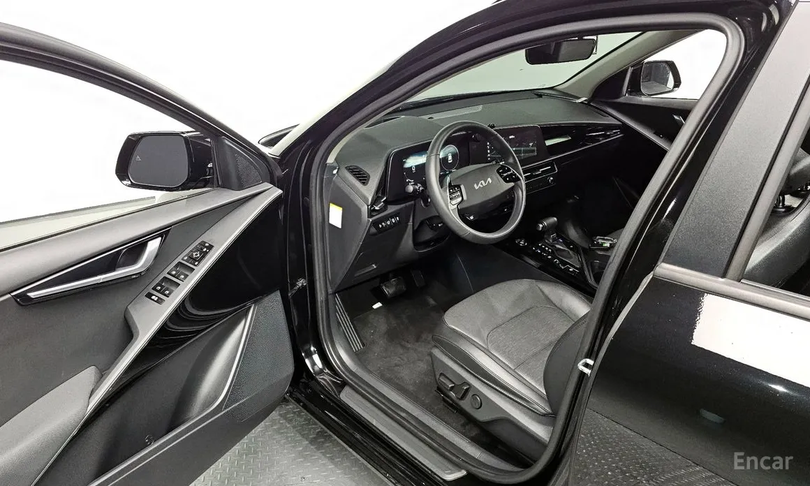 Фото 11 - Kia Niro