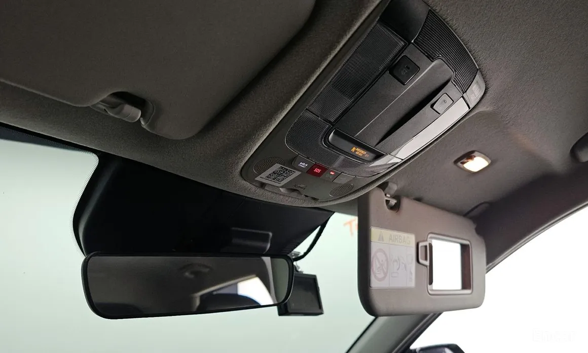 Фото 17 - Kia Niro