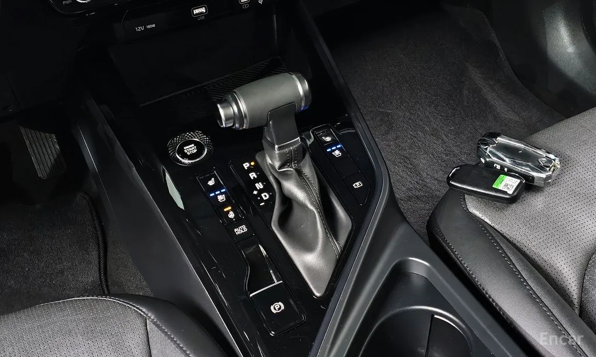 Фото 9 - Kia Niro