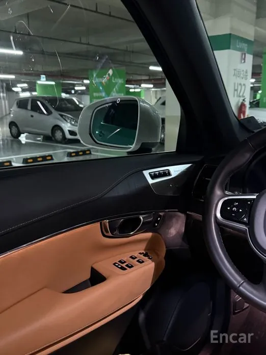 Photo 14 - Volvo XC90