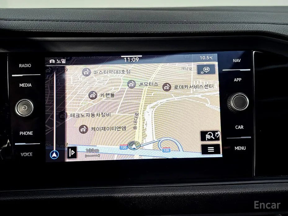 Photo 15 - Volkswagen Jetta