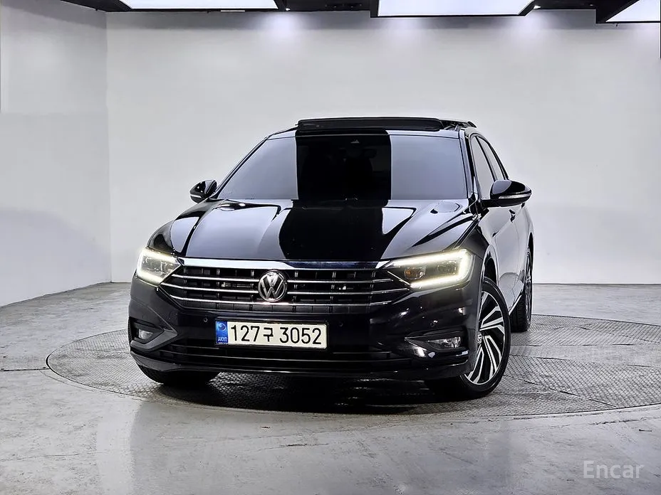 Photo 2 - Volkswagen Jetta