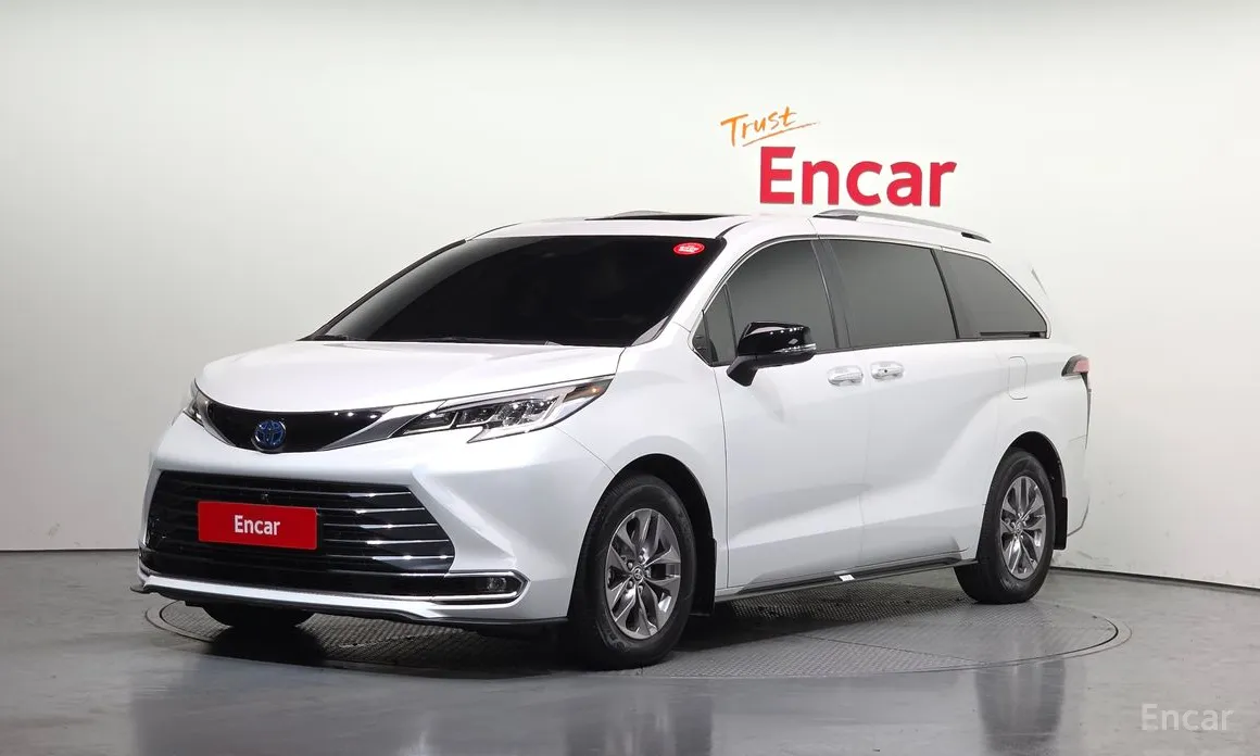 Фото 1 - Toyota Sienna