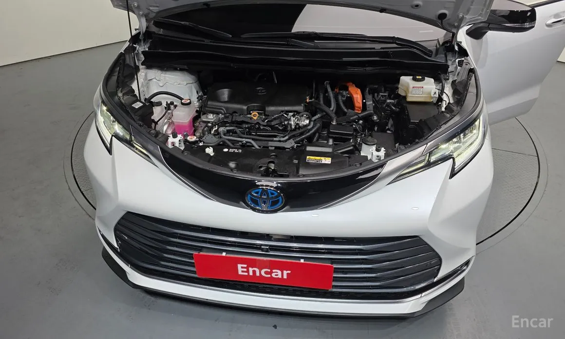 Фото 6 - Toyota Sienna