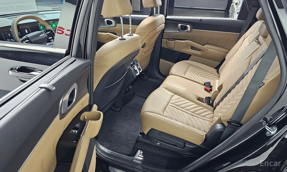 Фото 13 - Kia Sorento