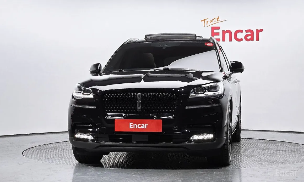 Фото 3 - Lincoln Aviator