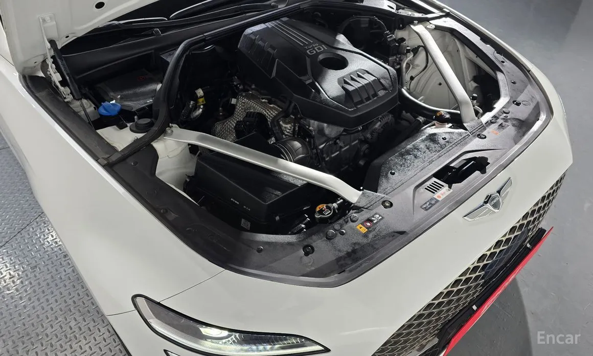 Photo 6 - Genesis G70